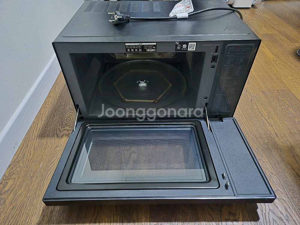 LG 오브제컬렉션 광파오븐 MLJ39EW 20만에 팝니다.--2
