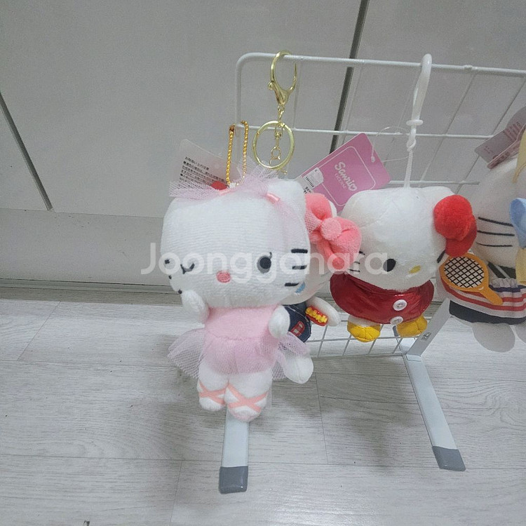 헬로키티 인형 키링--2