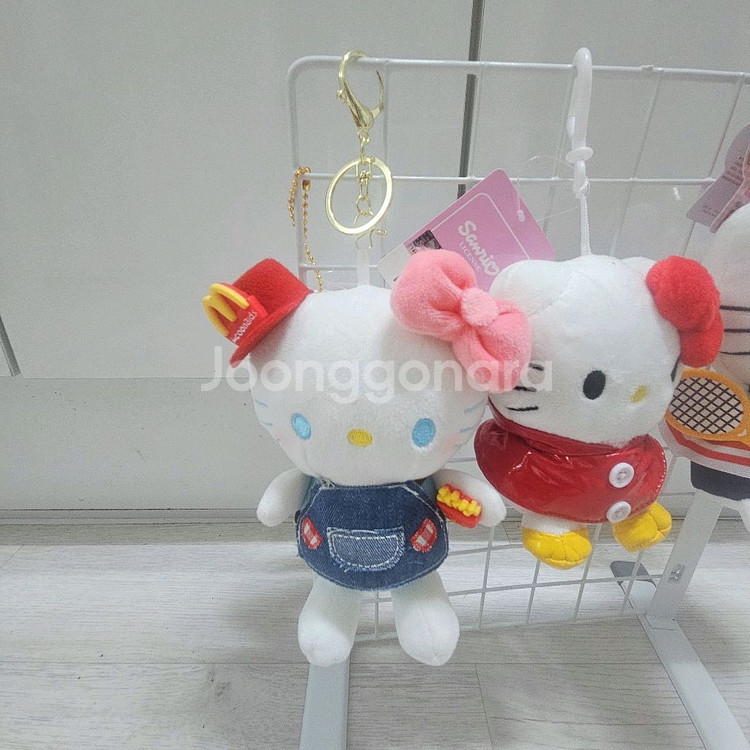 헬로키티 인형 키링--1