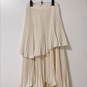 랑방컬렉션 스커트 한섬 마인 타임 오브제 산드로 마쥬 더캐시미어 구호