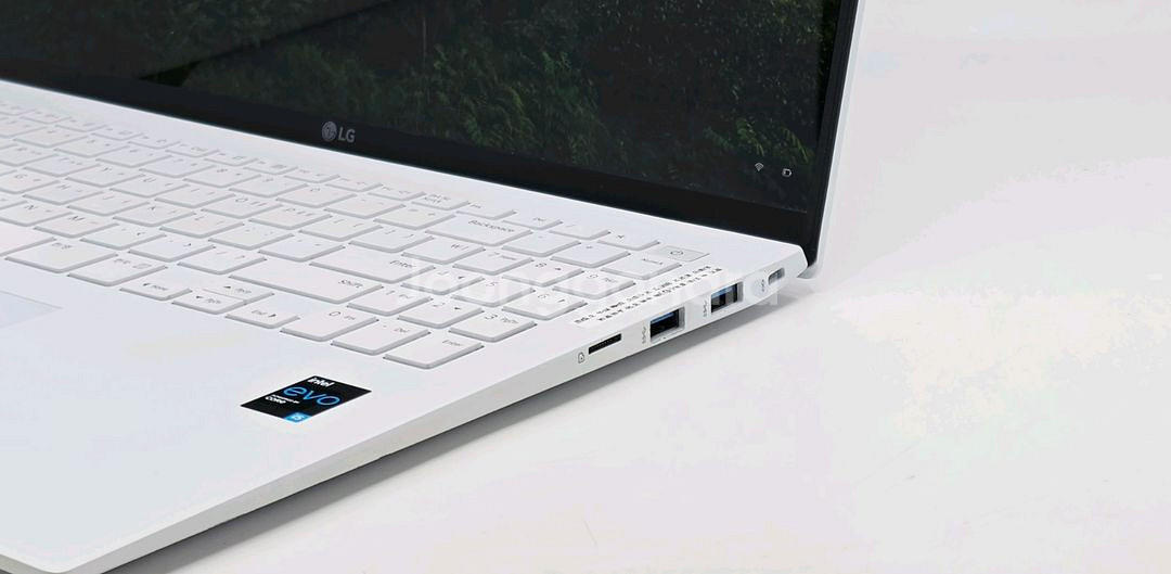 (중고)LG그램 16인치 16Z95P-GA5WK i5/16GB 노트북 화이트--4