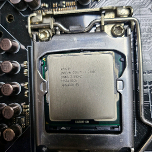 인텔 i7-2700K CPU