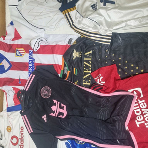 축구 유니폼 팝니다 맨유 첼시 레알 등