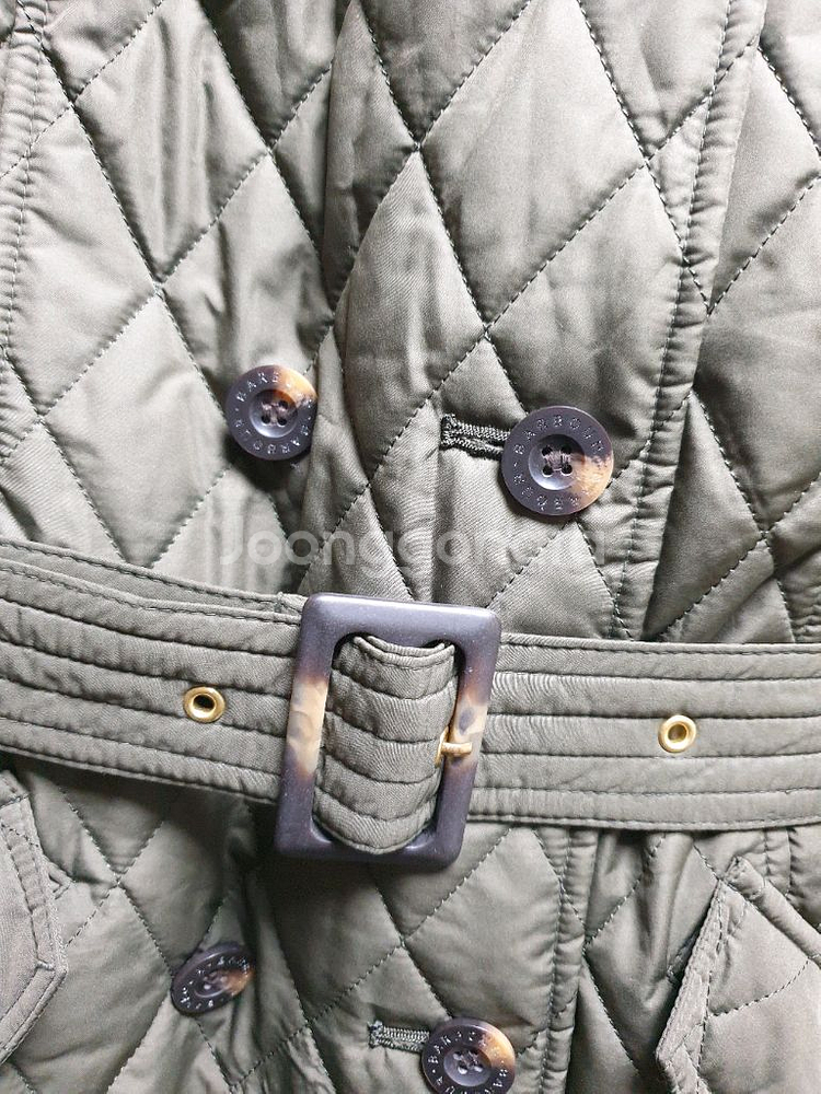 [uk12/66] 바버 벨트 롱퀼팅 카키--4