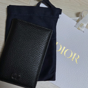 디올뷰티카드지갑