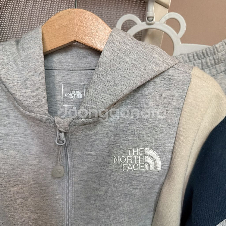 노스페이스키즈 상하세트 110 (후드 집업+팬츠)--1