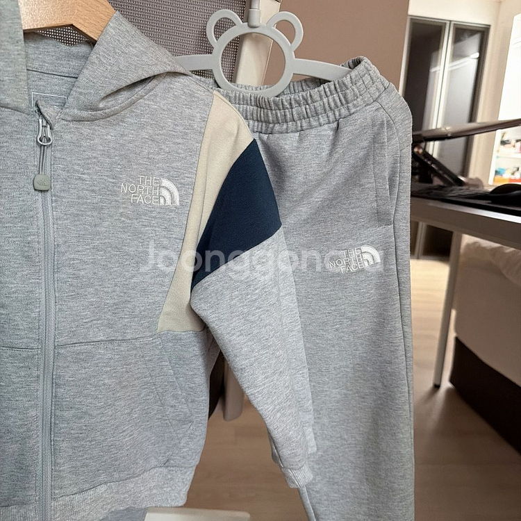 노스페이스키즈 상하세트 110 (후드 집업+팬츠)--2