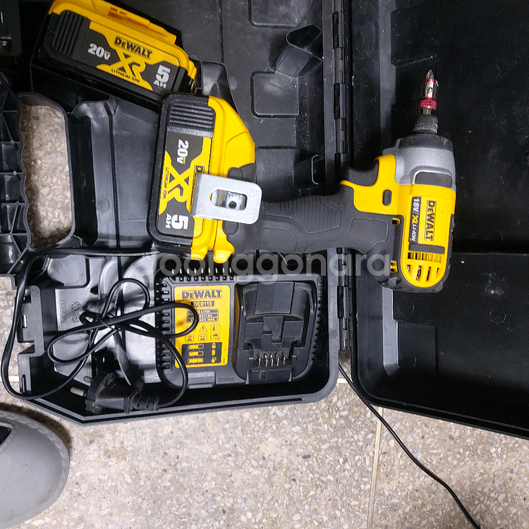 디월드충전 임팩 드릴 세트--1