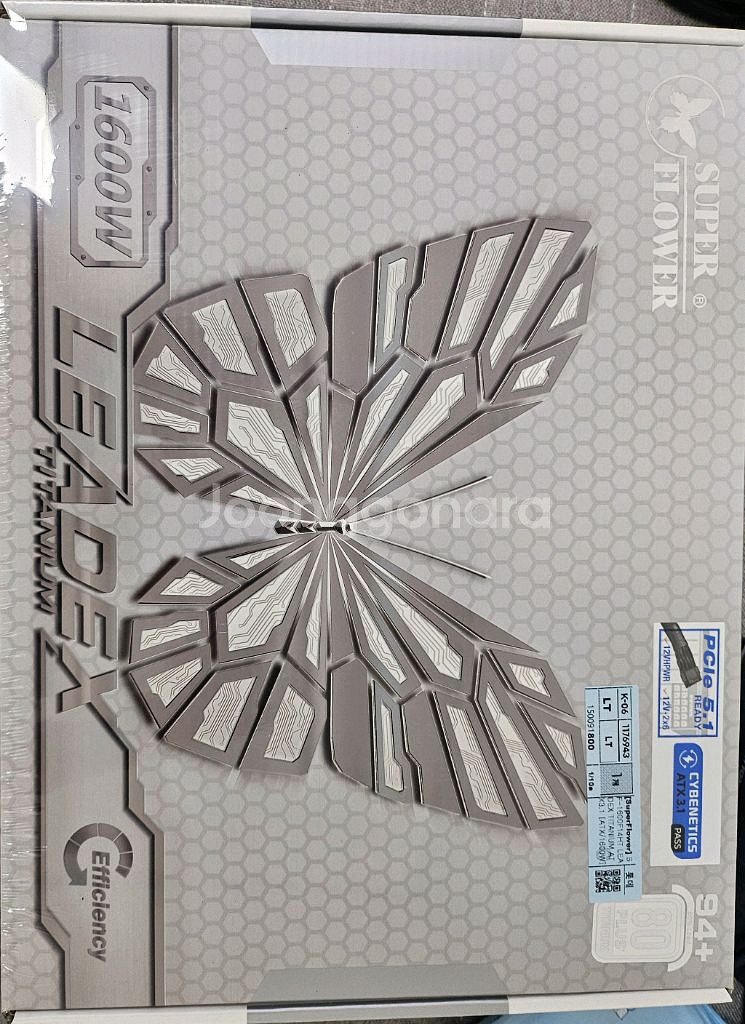 (미개봉) SuperFlower SF-1600F14HT--0