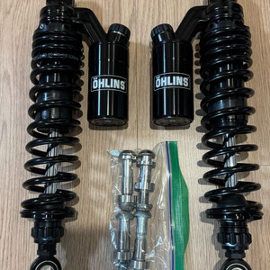 할리 스포스터883 1200 포티에잇 올린즈 쇼바 블랙 신품급 hd756