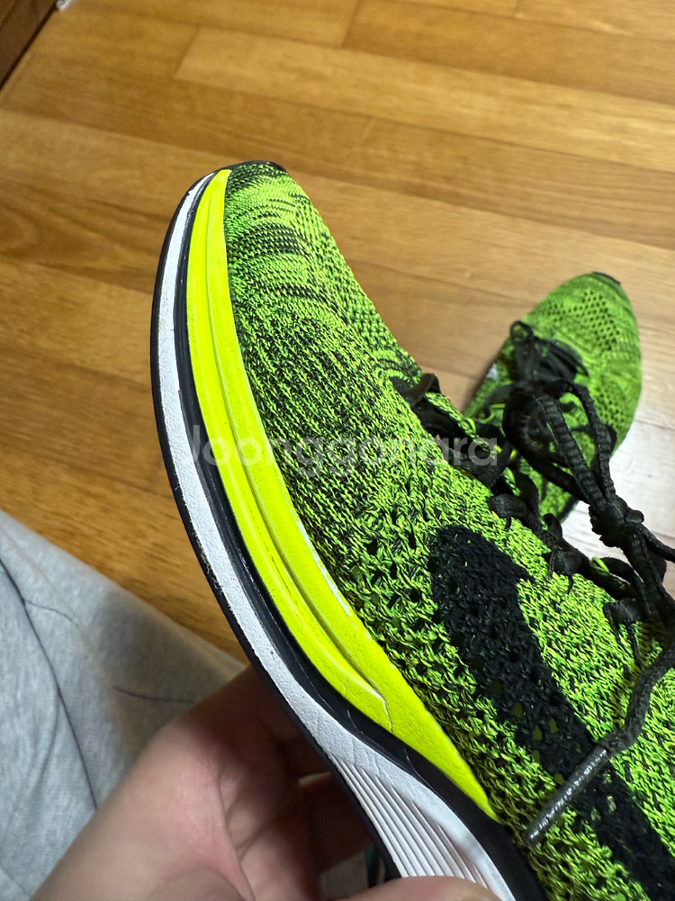 255 나이키 플라이니트 레이서--6