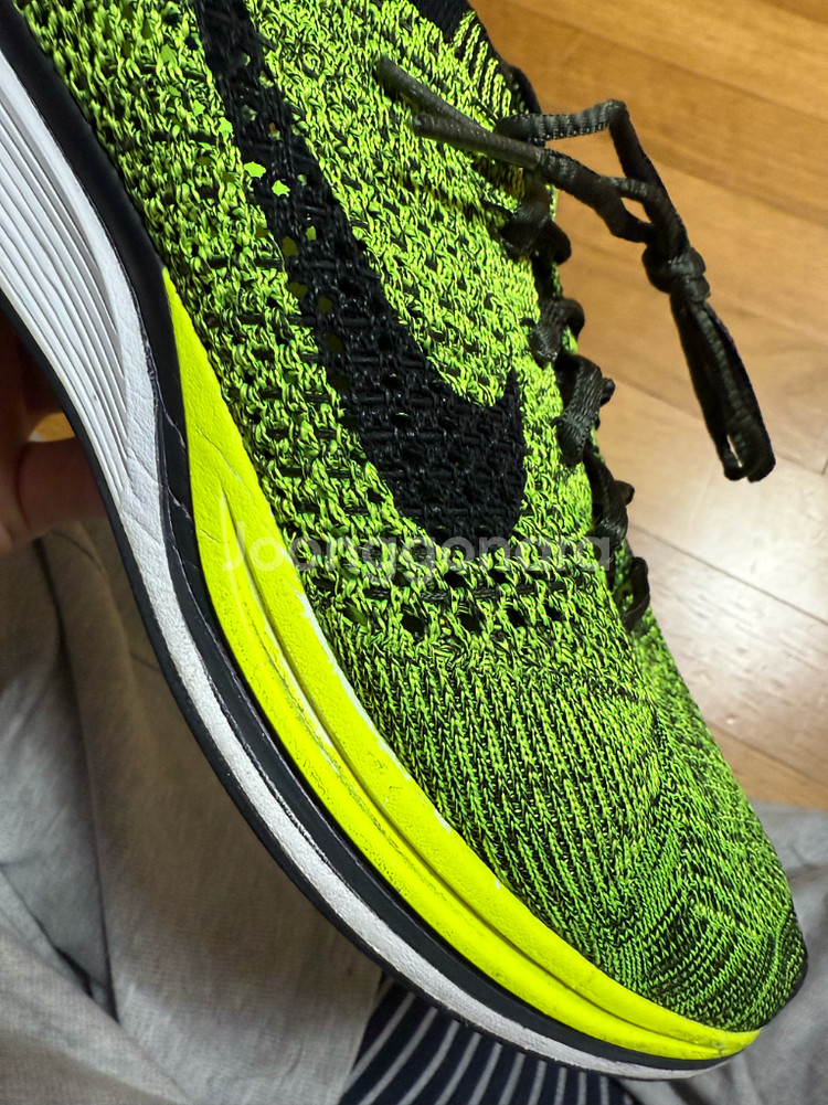 255 나이키 플라이니트 레이서--4