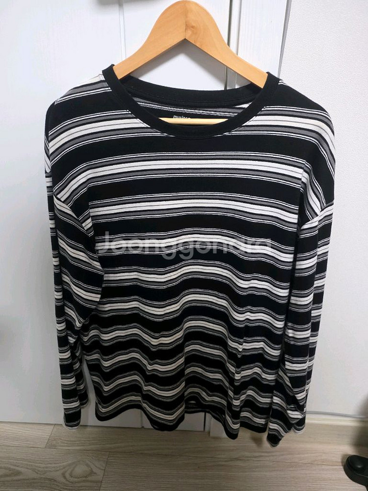 [L]무신사 스탠다드 클러스터 스트라이프 릴렉스드 긴소매 티셔츠 [블랙]--0