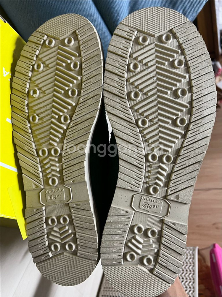 오니츠카타이거 x 안드레아 폼필리오 몬테 포카라(헌터그린) 270--6