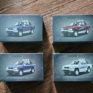 Massdi 1/64 1994 도요타 하이럭스 미니카