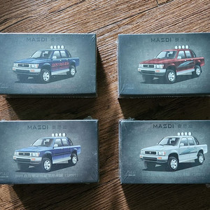 Massdi 1/64 1994 도요타 하이럭스 미니카