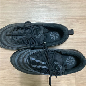 나이키 에어맥스 97 트리플 블랙 235 240