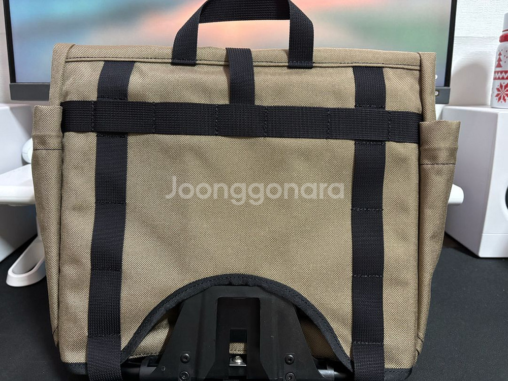 페어웨더 미니 브롬톤 프론트백 가방 베이지--1