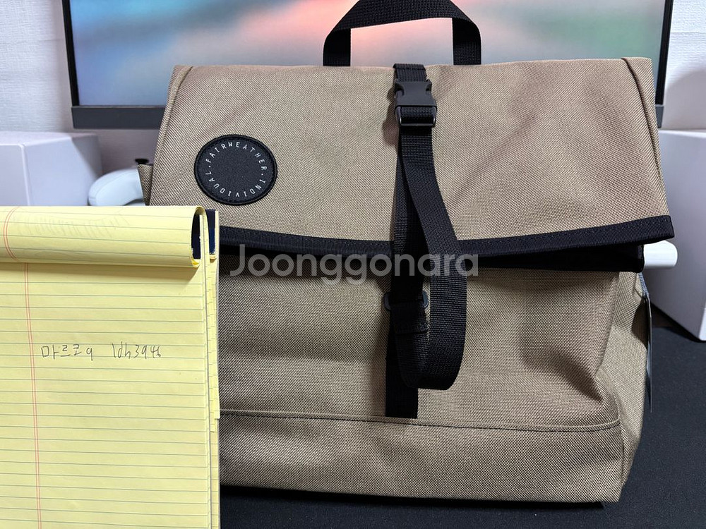 페어웨더 미니 브롬톤 프론트백 가방 베이지--0