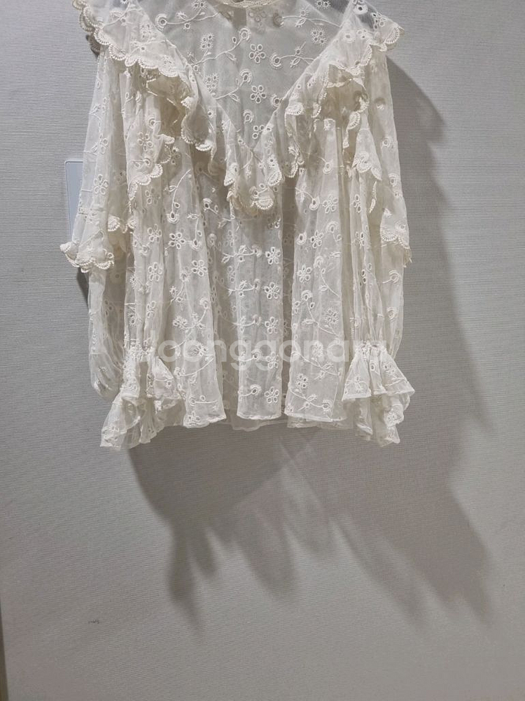 오즈세컨 레이스 프릴 블라우스--2