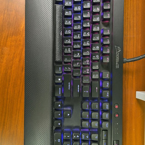 K70 LUX RGB 게이밍 키보드