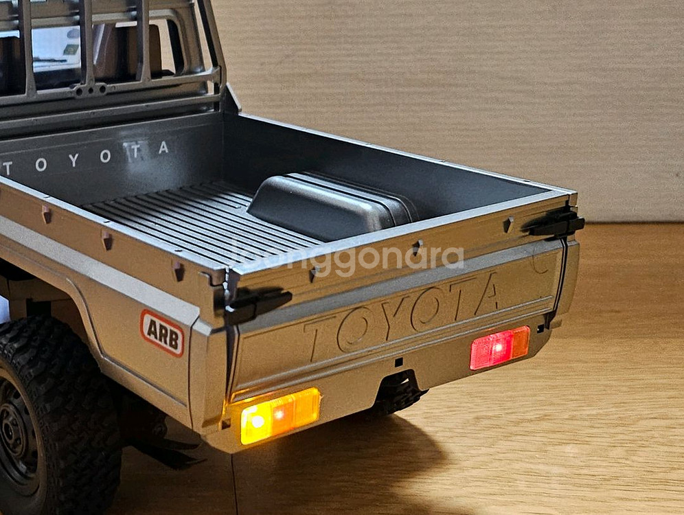 RC카 1/12 TOYOTA LAND CRUISER 4WD--6