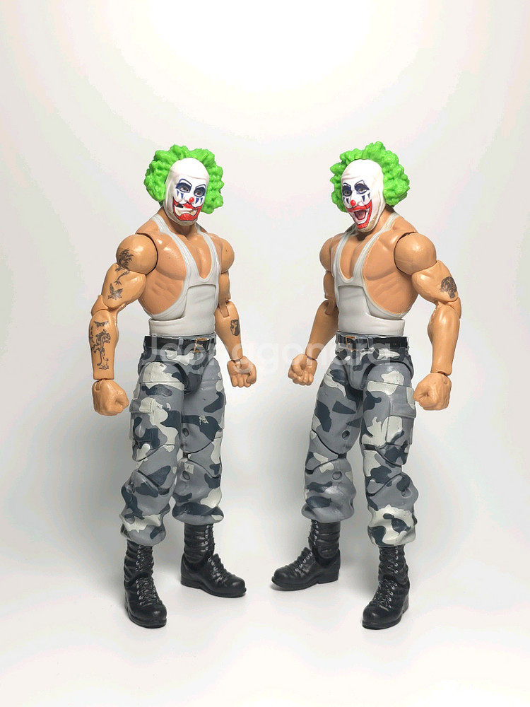 wwe 피규어 엘리트 부쉬웨커스(루크, 버치)--2