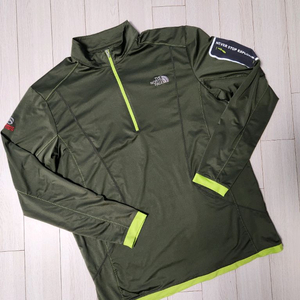 새상품급)노스페이스 하이퍼 테크 아노락 집업 기능성 긴팔티 xl몇번 입지 않은 새상품같아요 세탁해뒀습니다^^평소L입