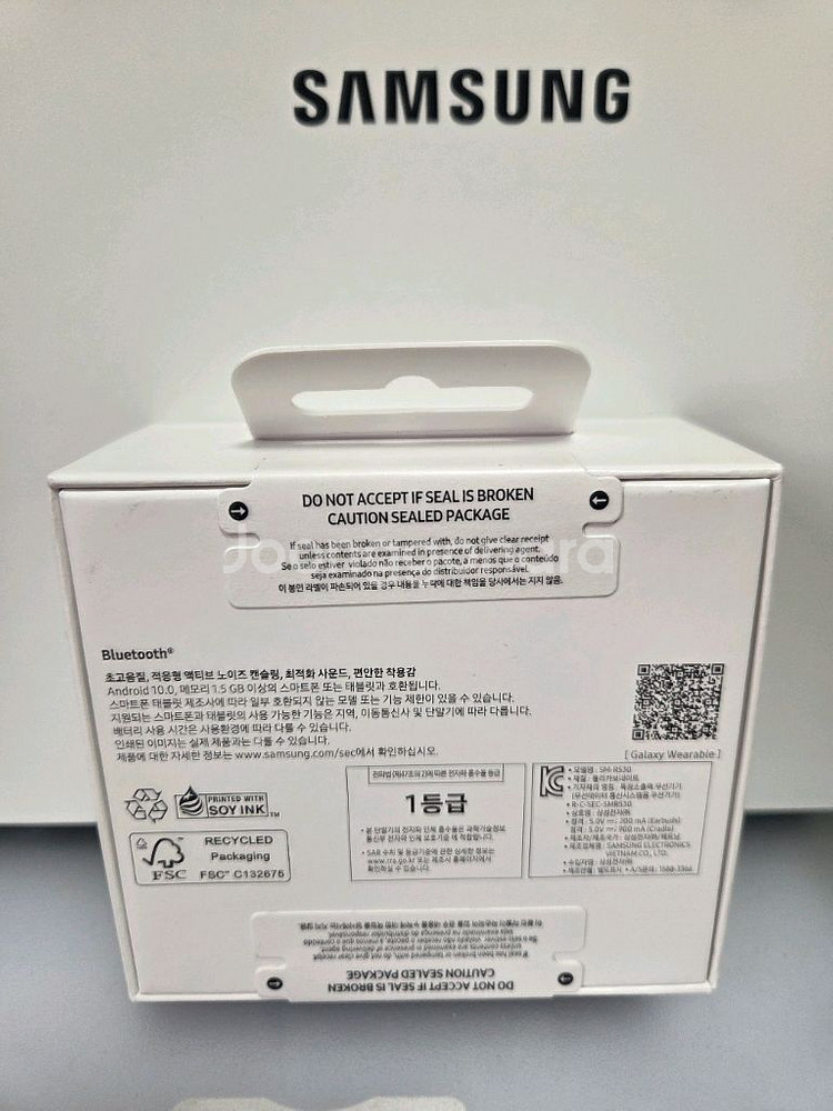 버즈3 화이트 미개봉 새상품--1