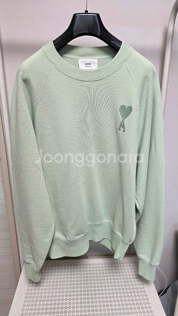 아미 빅하트 로고 맨투맨--0