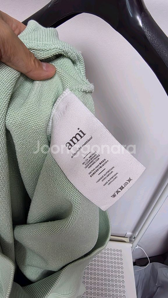 아미 빅하트 로고 맨투맨--2