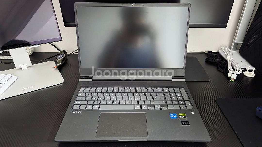 HP Victus 빅터스 16-r0094TX 게이밍 노트북 판매합니다--0