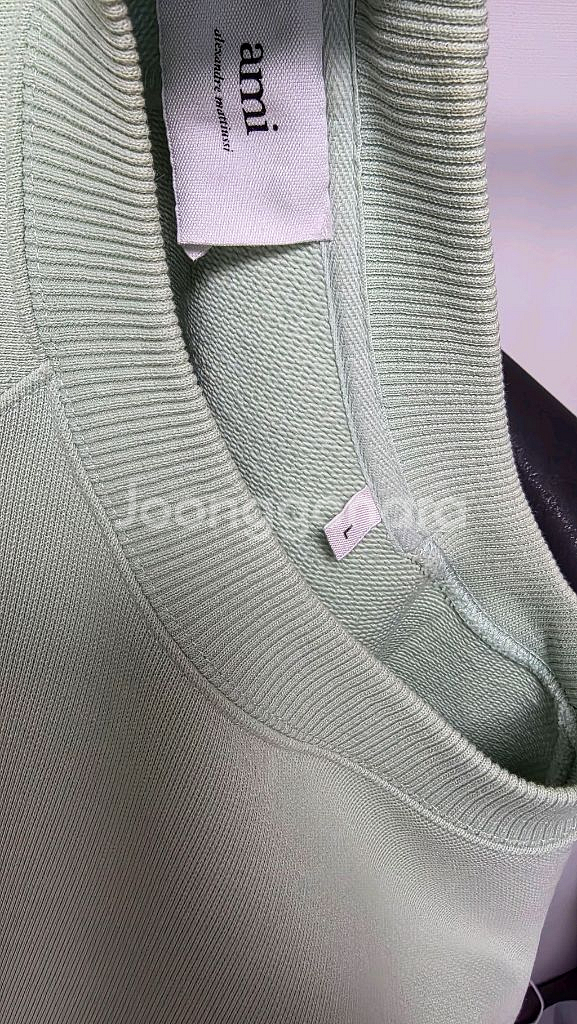 아미 빅하트 로고 맨투맨--5