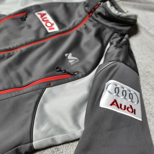 밀레 암벽등반용 소프트쉘 자켓 사이즈 (105)