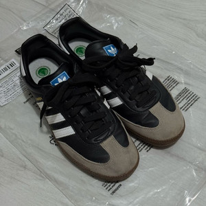 아디다스 삼바 비건 블랙화이트 235