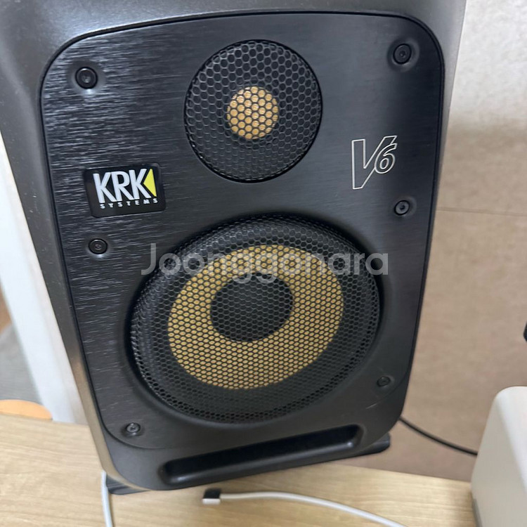 KRK V6S4 스튜디오 모니터 액티브 스피커--1