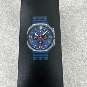 미개봉 새상품 갤럭시워치울트라 2025년 47mm 64기가팝니다