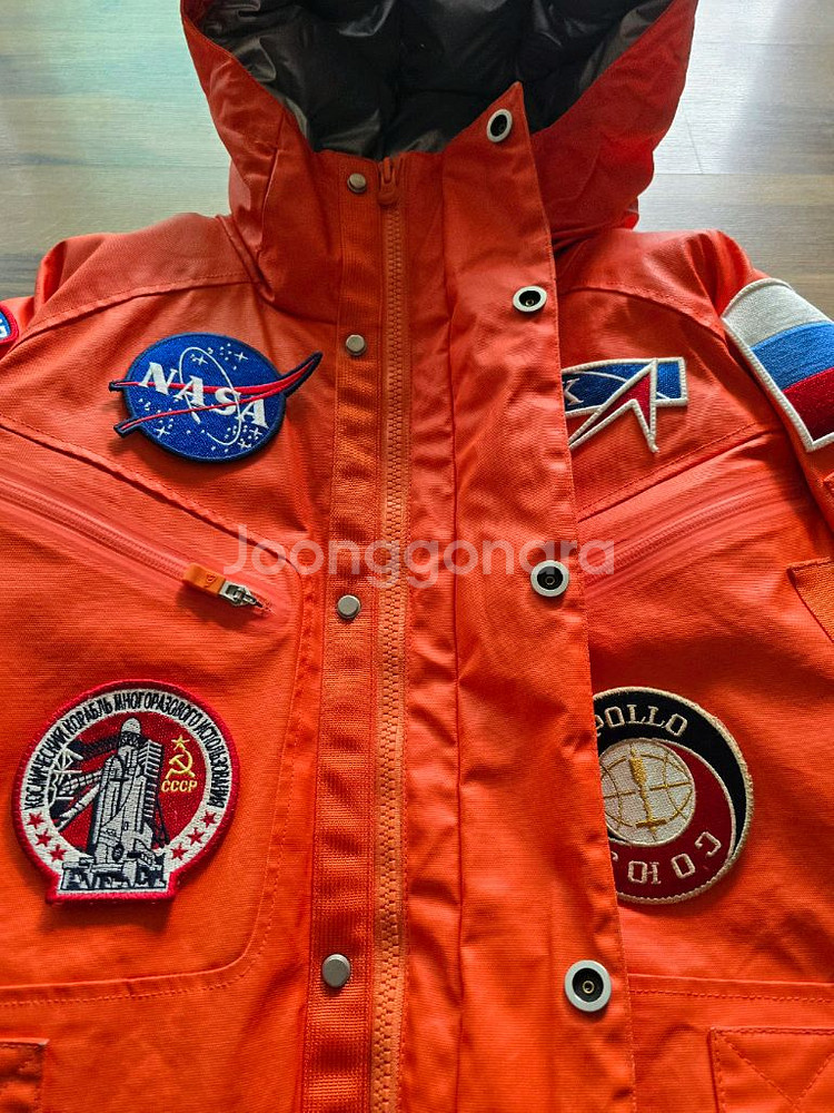 뉴에라 x ISA 우주정거장 기념 한정판 패딩 XL--10