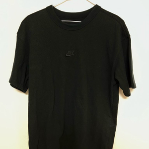 나이키 로고 반팔 티셔츠