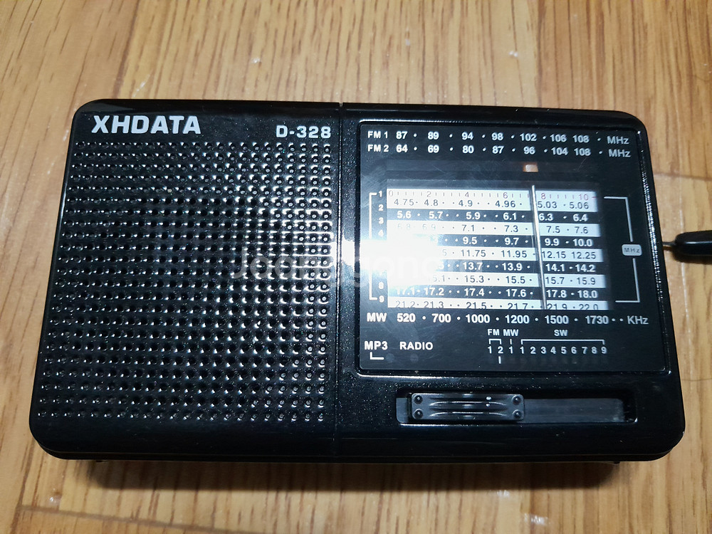 XHDATA D-328 라디오--1
