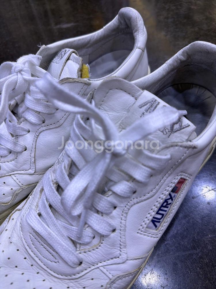 오트리 메달리스트 고트스킨 스니커즈 42--3