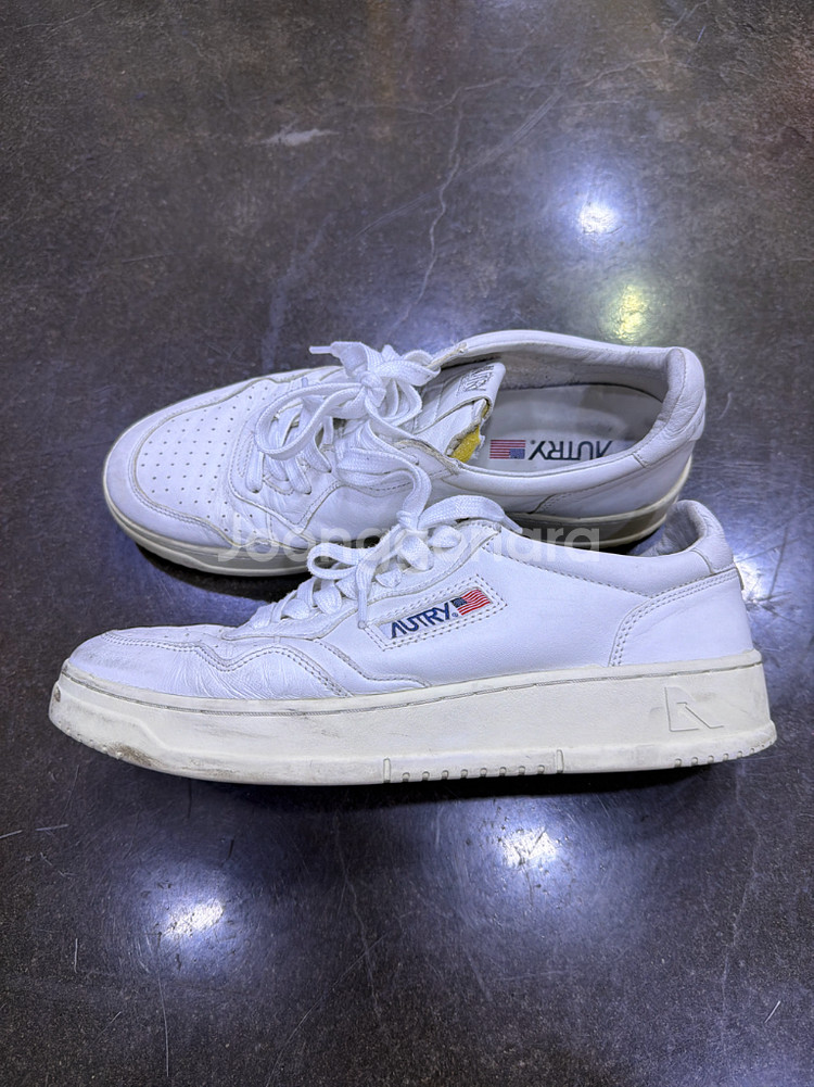 오트리 메달리스트 고트스킨 스니커즈 42--5