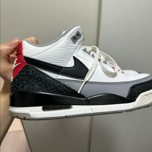 나이키 에어조던3 레트로 스니커즈