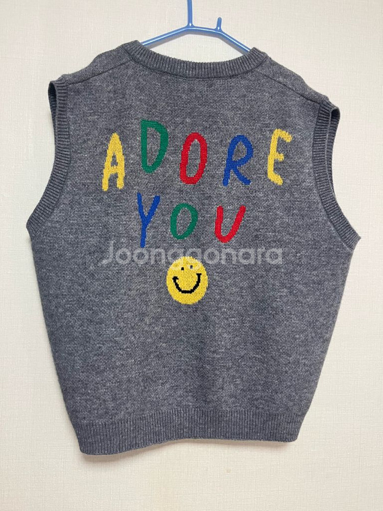 회색 스마일 니트조끼--4