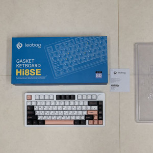 Leobog hi8se 알루미늄 기계식 키보드 세이야축 화이트 색상 정발버전 팔아요