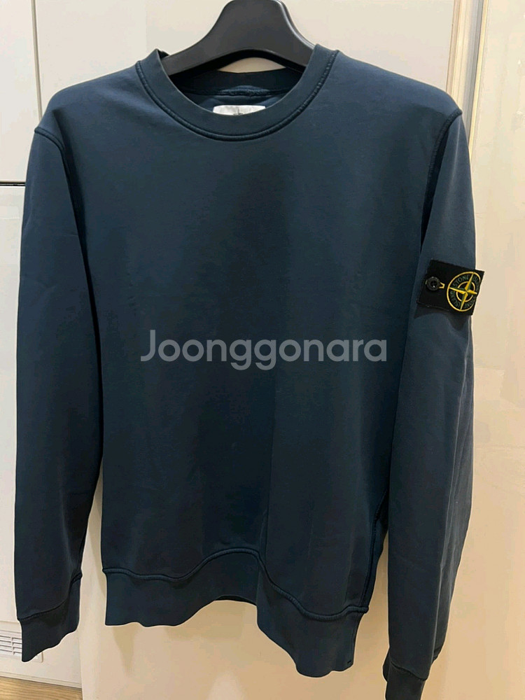 스톤아일랜드 더스트블루맨투맨 L--0