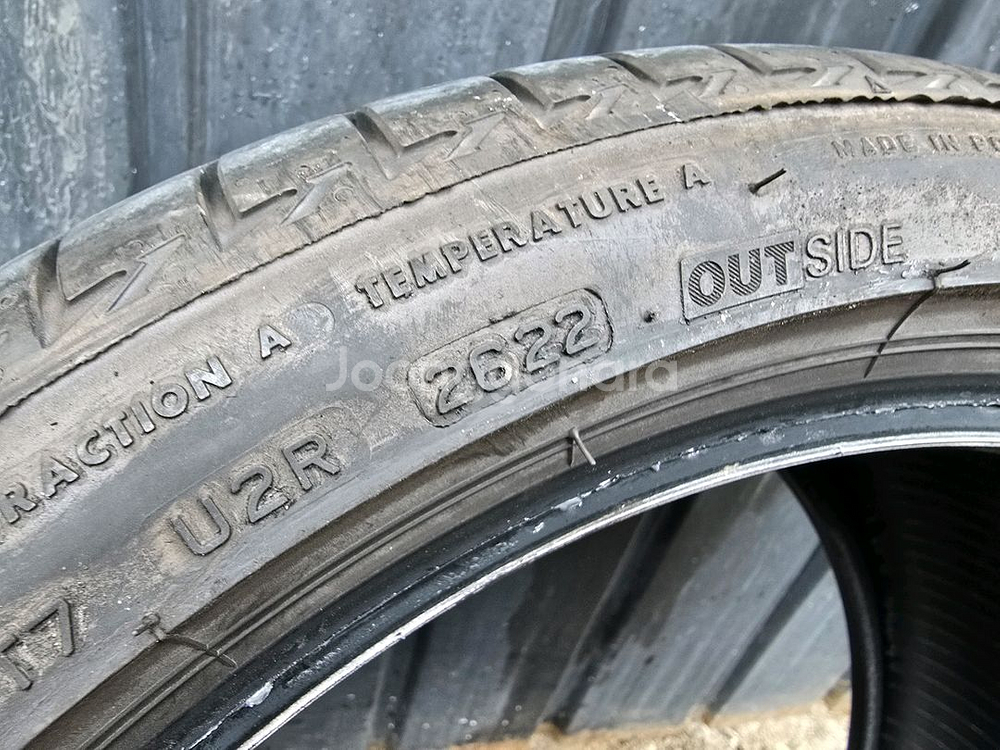 미니쿠퍼 F54 18인치 225 40 18 타이어 2본--2