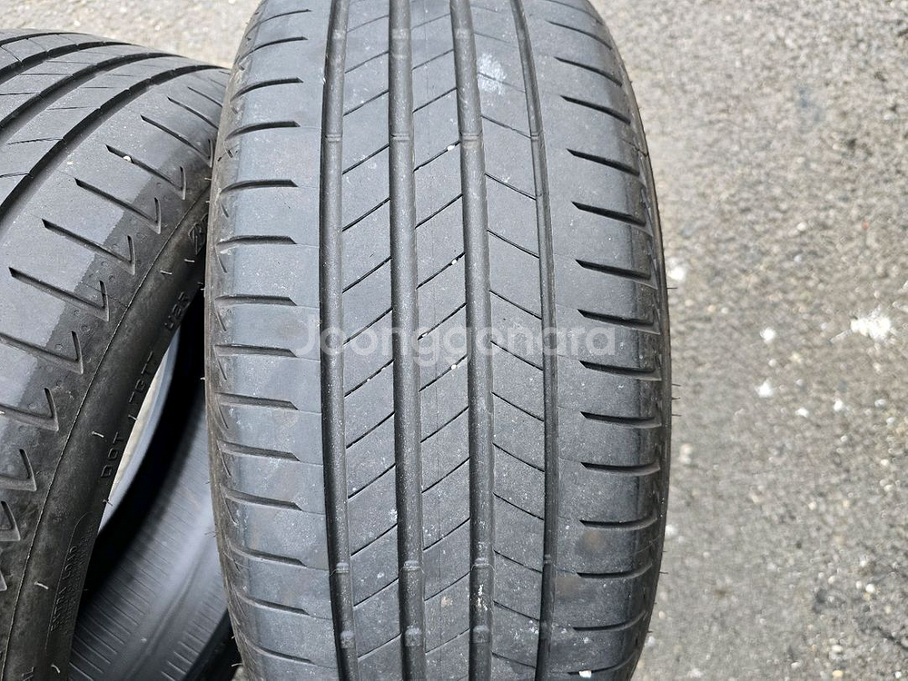 미니쿠퍼 F54 18인치 225 40 18 타이어 2본--5