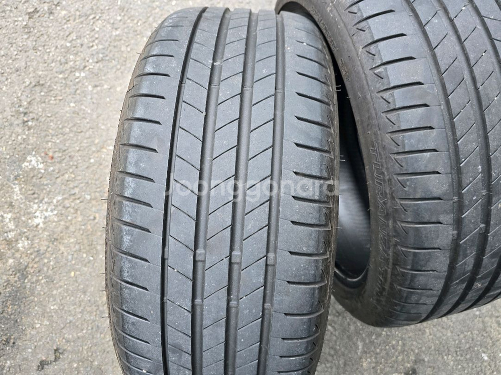 미니쿠퍼 F54 18인치 225 40 18 타이어 2본--4