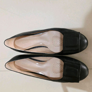 금강제화 르누와르 펌프스 245